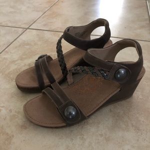 Aetrex Naya Stone Sandal
